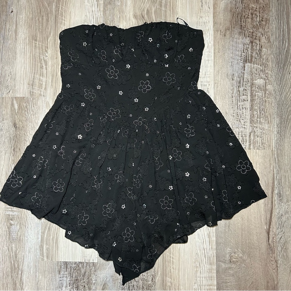 SHEIN Black Medium Size 6 Strapless Ribbed Floral Romper Dress